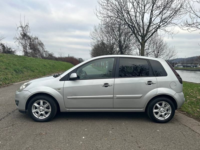 Ford Fiesta : photo 10