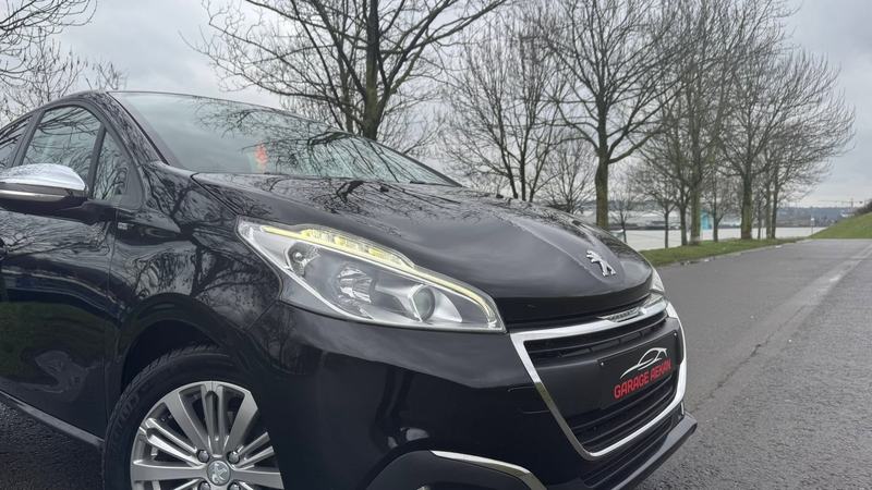 Peugeot 208 : photo 10