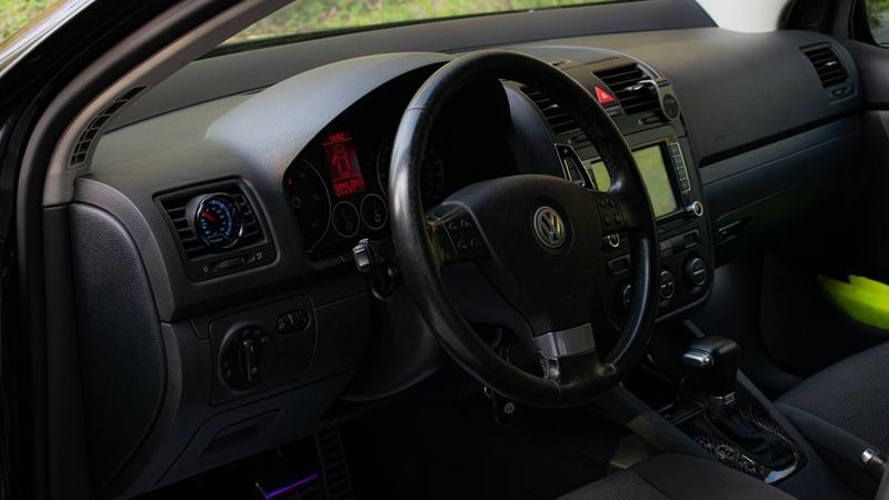 Volkswagen Golf 5 2.0 TDI 210 ch : photo 6